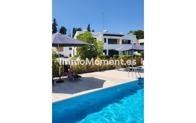 Adosado - Alquiler a largo plazo - Marbella - Nueva Andalucía