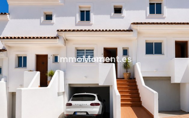 Adosado - Reventa - Estepona  - New Golden Mile