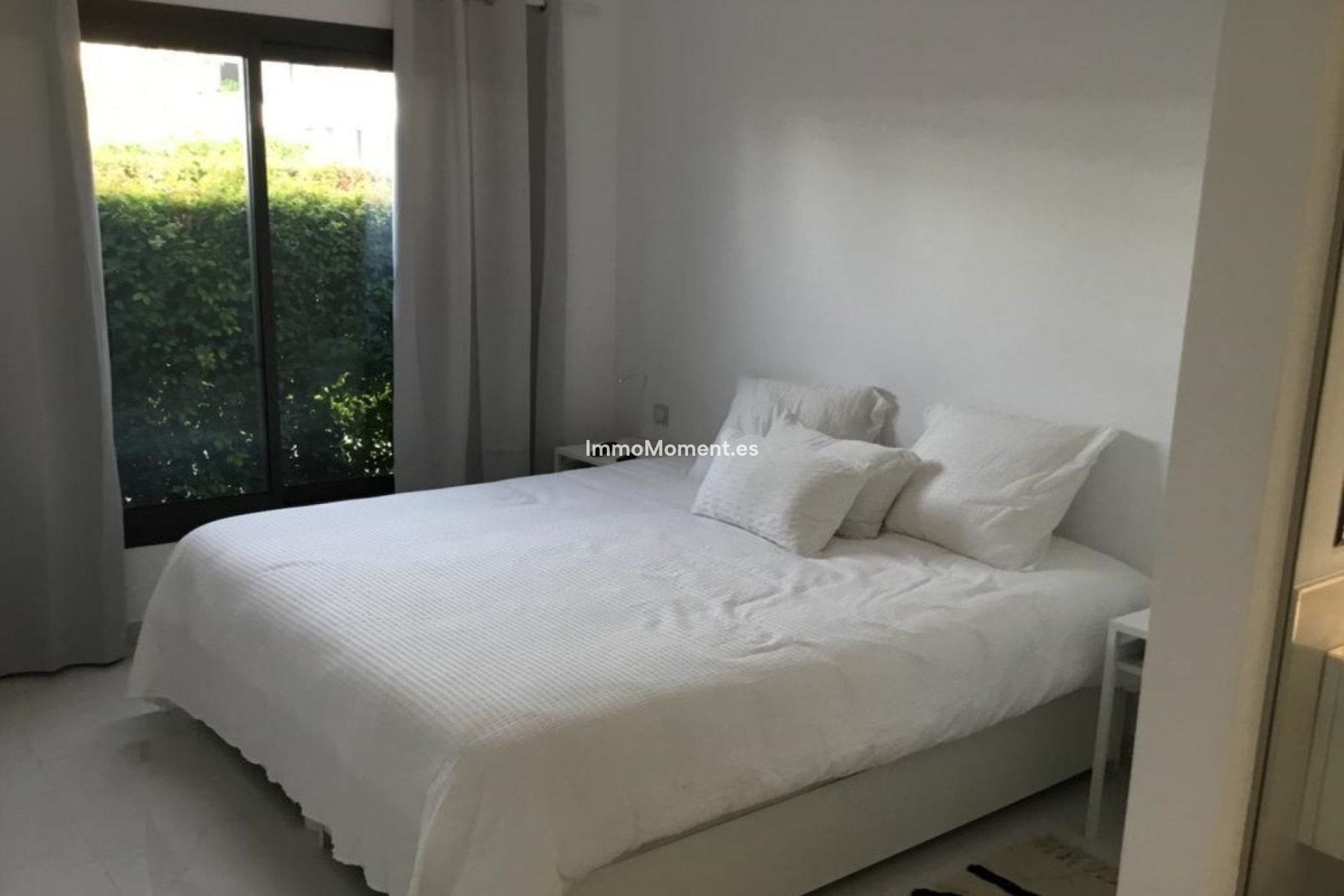 Alquiler a corto plazo - Apartamento - Estepona  - Atalaya