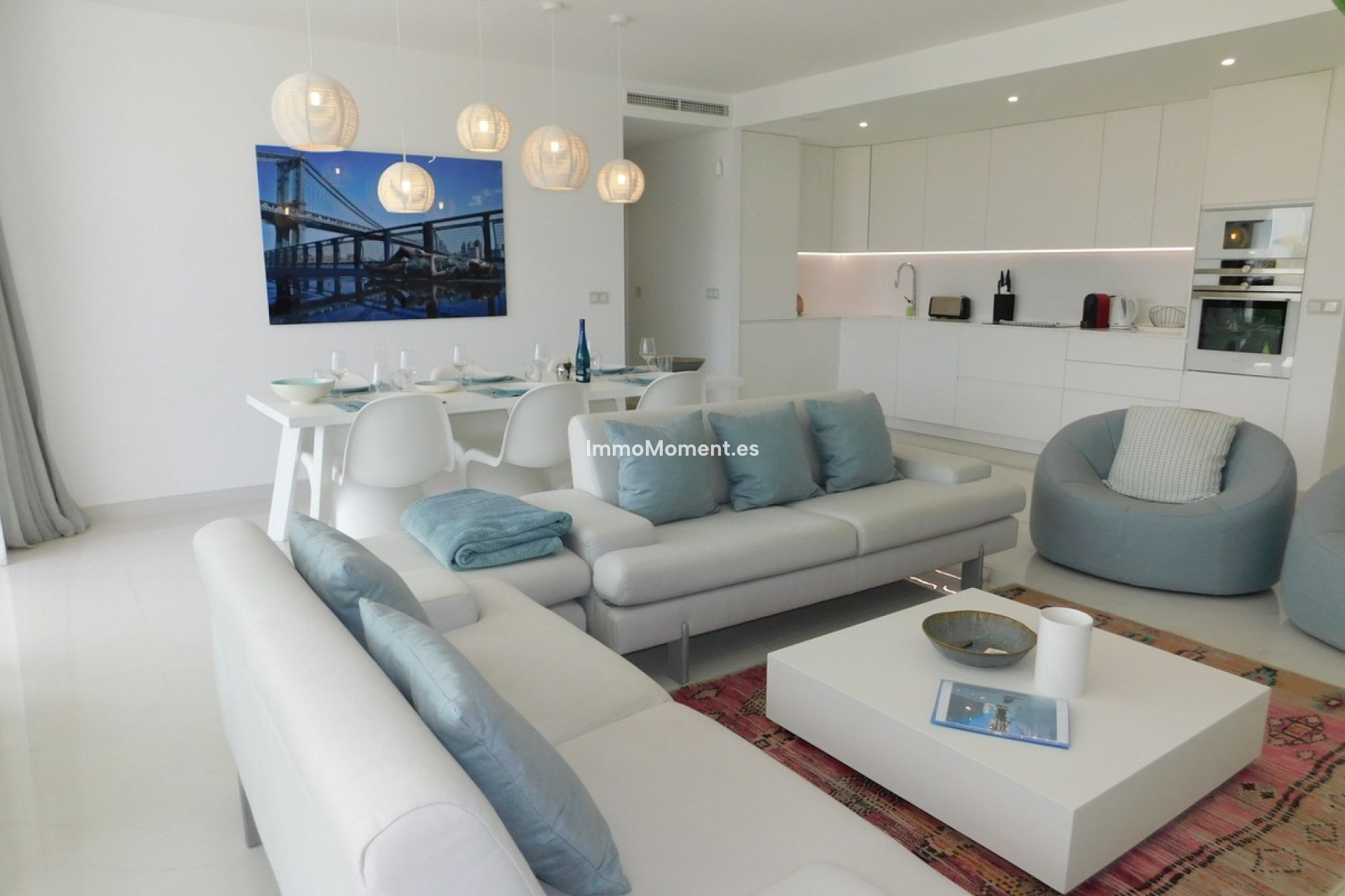 Alquiler a corto plazo - Apartamento - Estepona  - New Golden Mile