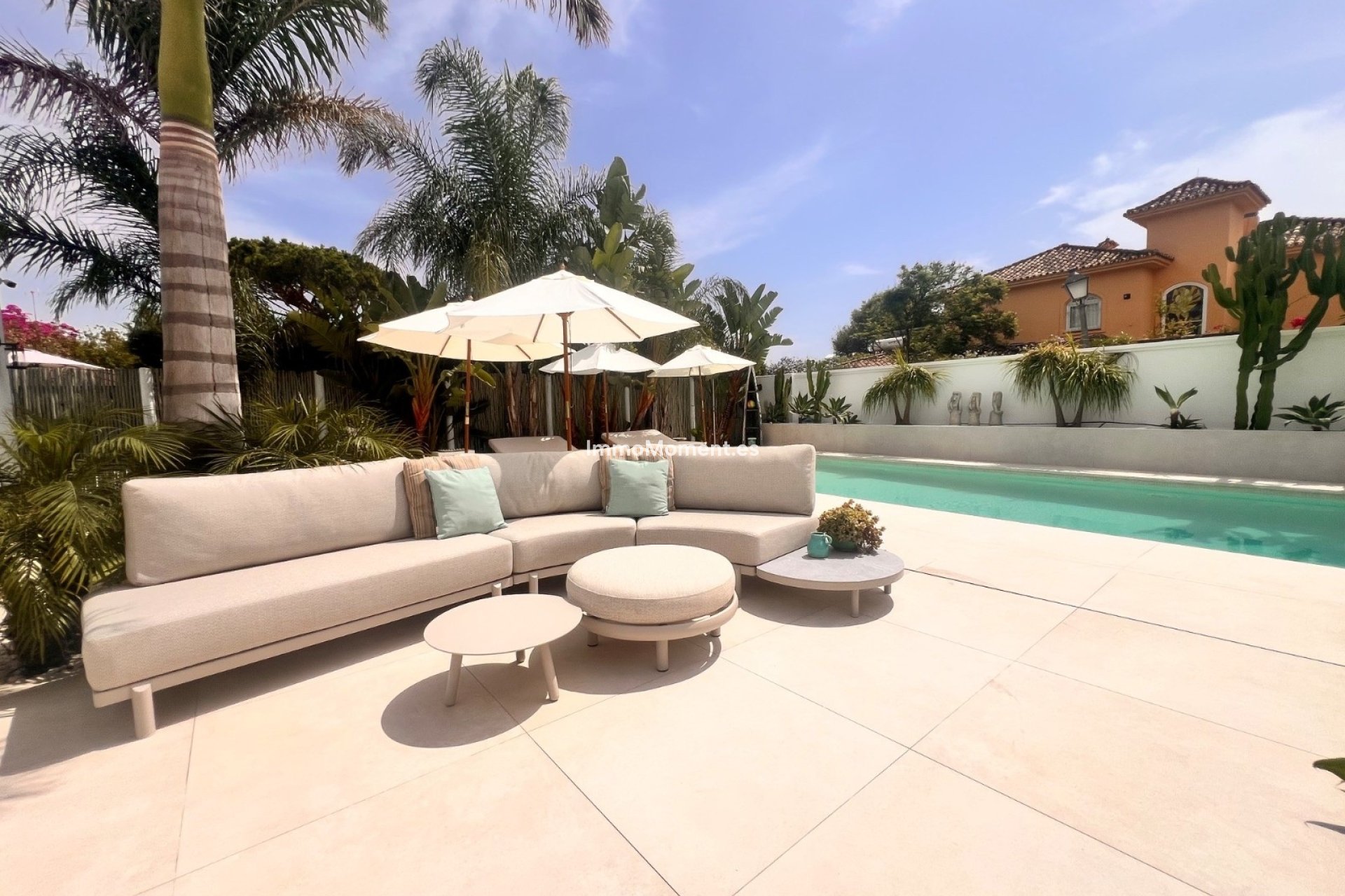 Alquiler a corto plazo - Villa independiente - Estepona  - Costalita