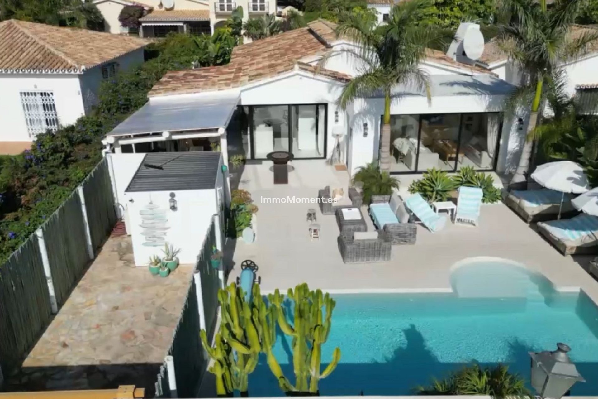 Alquiler a corto plazo - Villa independiente - Estepona  - Costalita