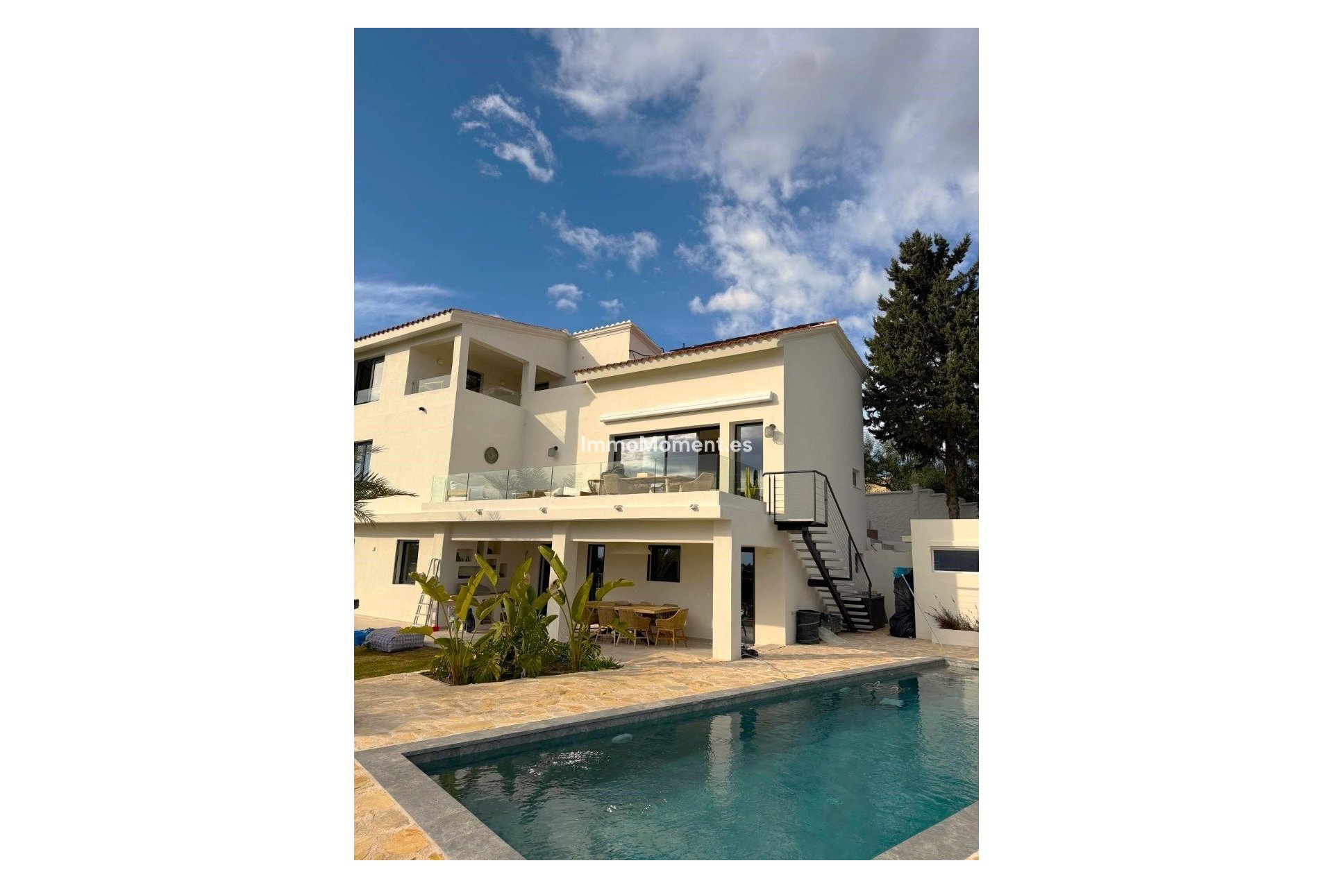 Alquiler a corto plazo - Villa independiente - Estepona  - El Padron