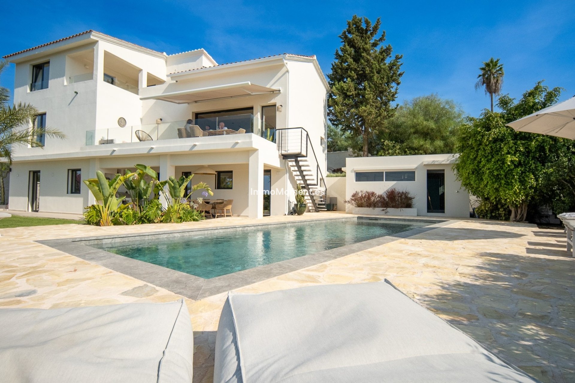 Alquiler a corto plazo - Villa independiente - Estepona  - El Padron