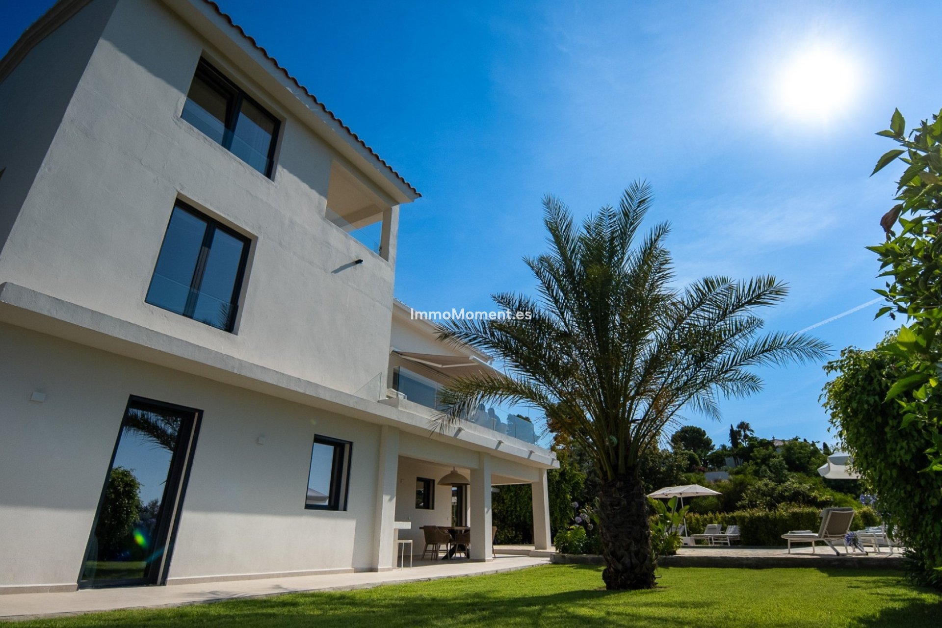 Alquiler a corto plazo - Villa independiente - Estepona  - El Padron