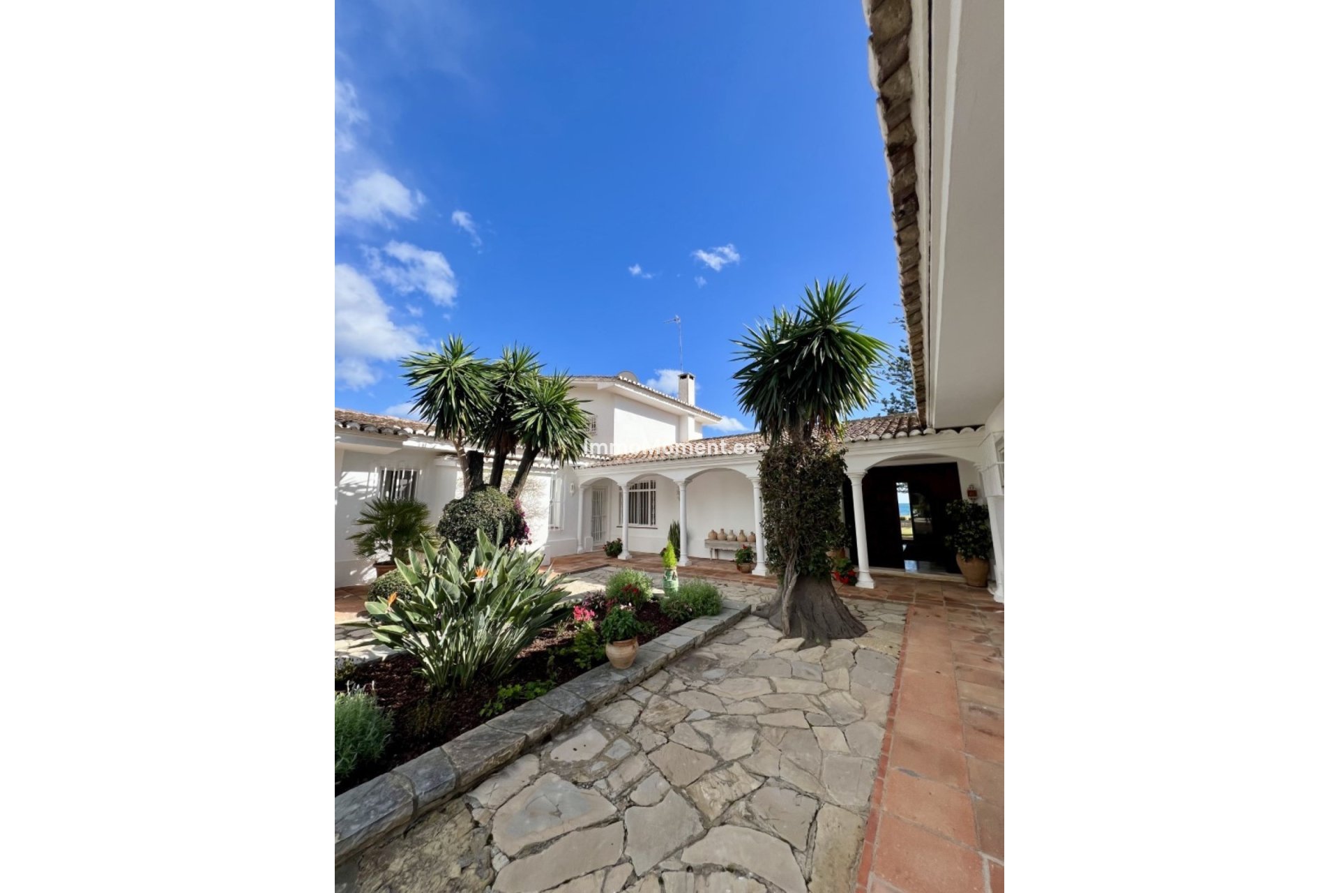 Alquiler a corto plazo - Villa independiente - Marbella - Guadalmina Baja