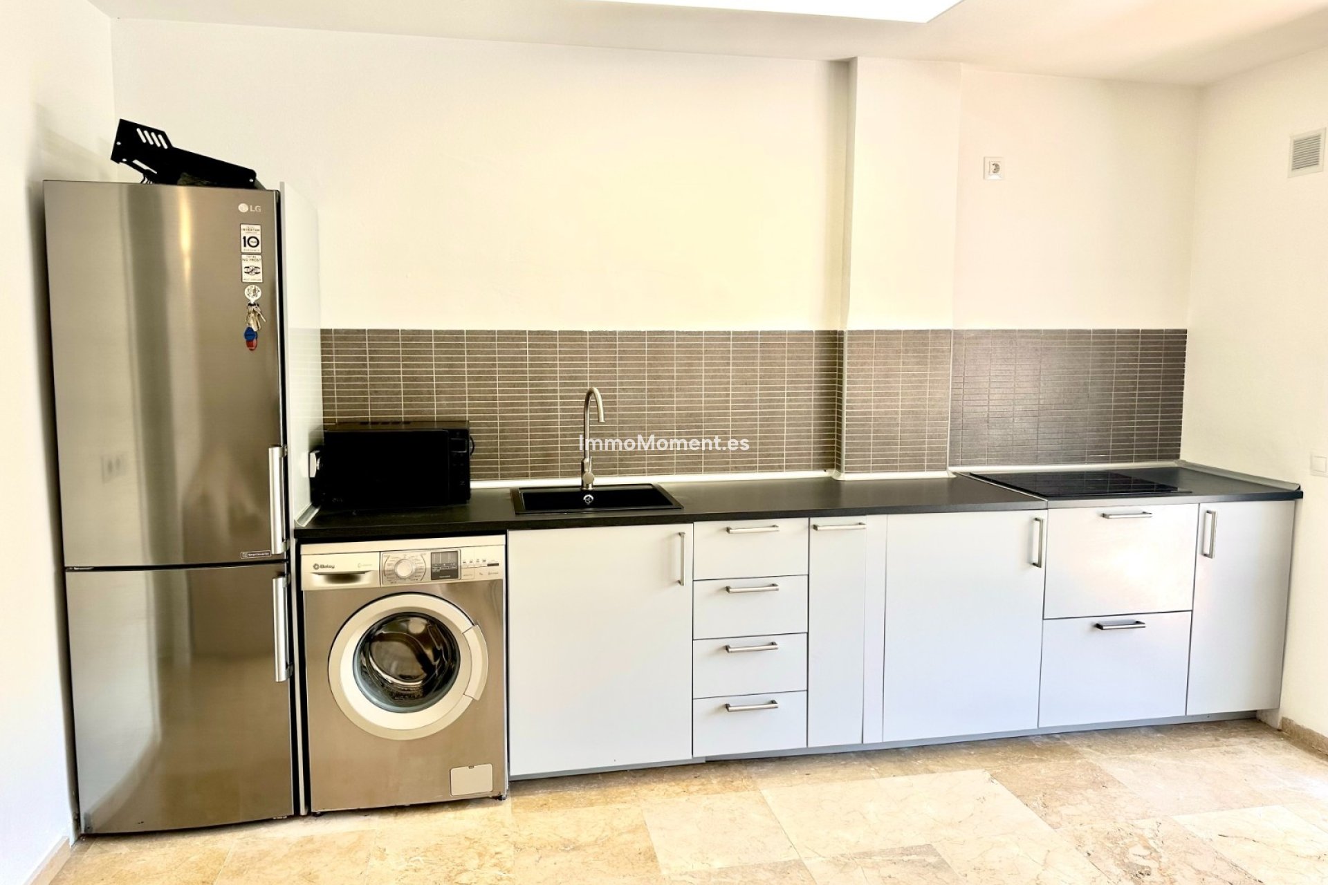 Alquiler a largo plazo - Apartamento - Estepona  - Estepona Centro