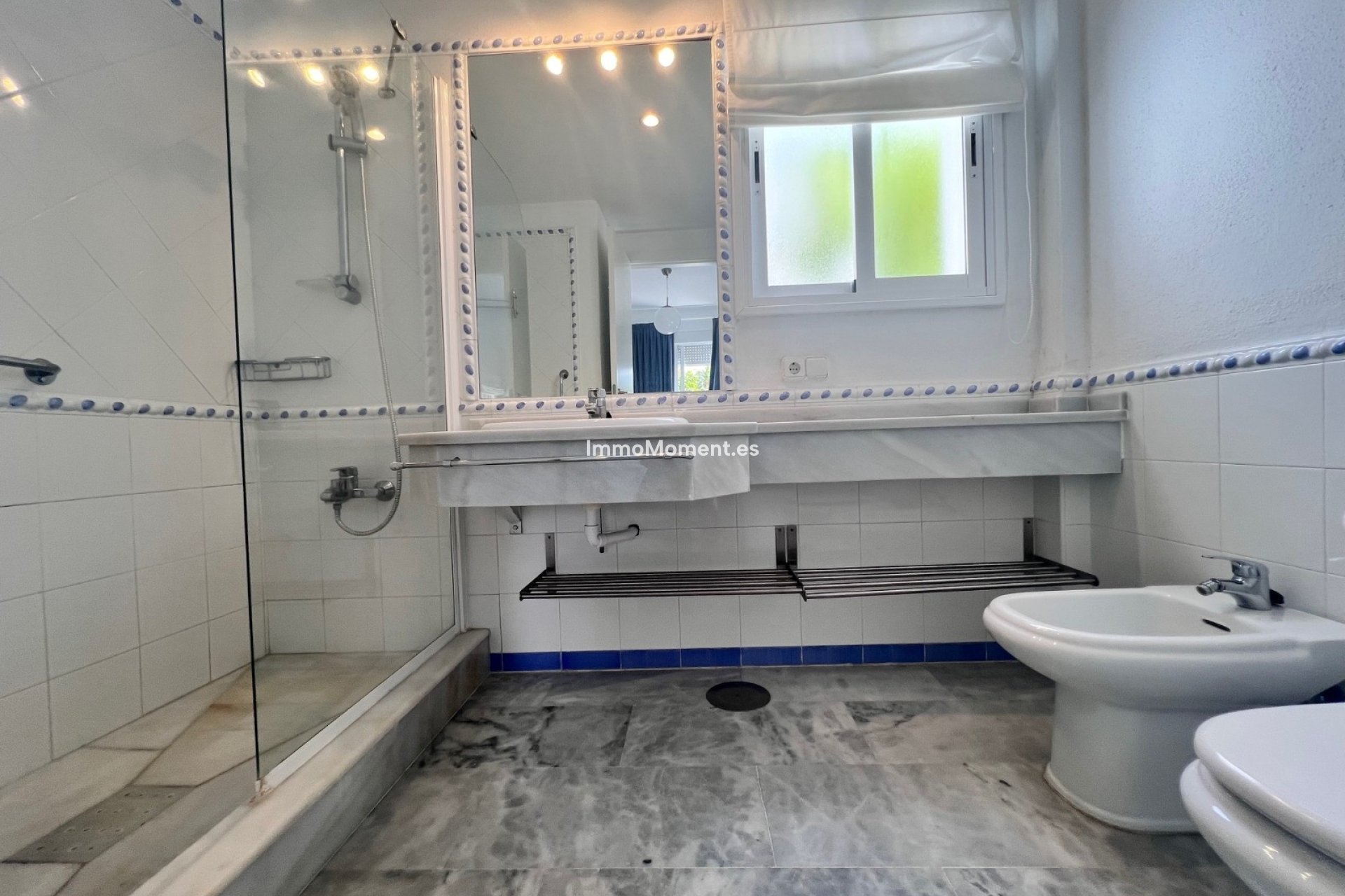 Alquiler a largo plazo - Apartamento - Marbella - Guadalmina Baja