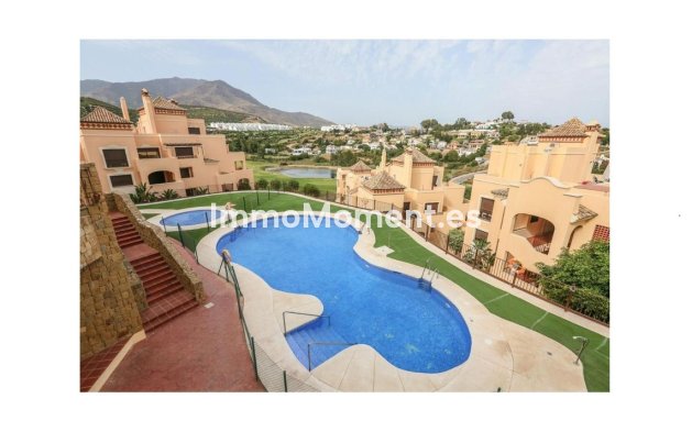 Apartamento - Reventa - Estepona  - Estepona Centro
