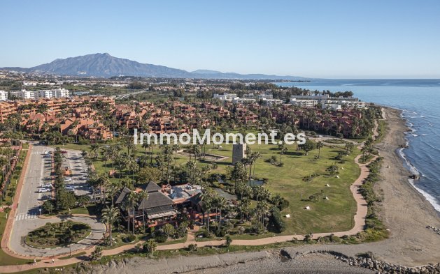 Apartamento - Reventa - Estepona  - Estepona Centro
