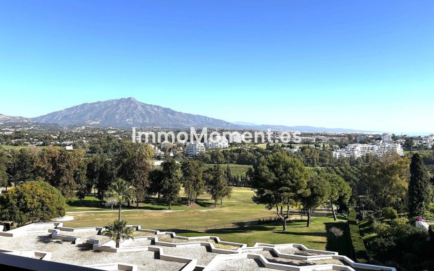 Apartamento - Reventa - Estepona  - Estepona Centro