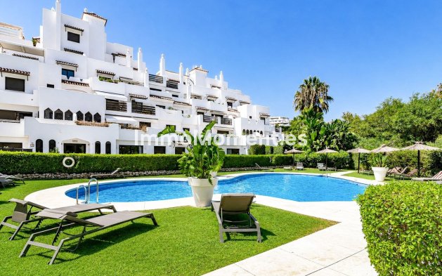 Apartamento - Reventa - Estepona  - Estepona Centro