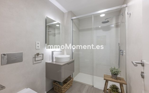 Apartamento - Reventa - Estepona  - Estepona Centro