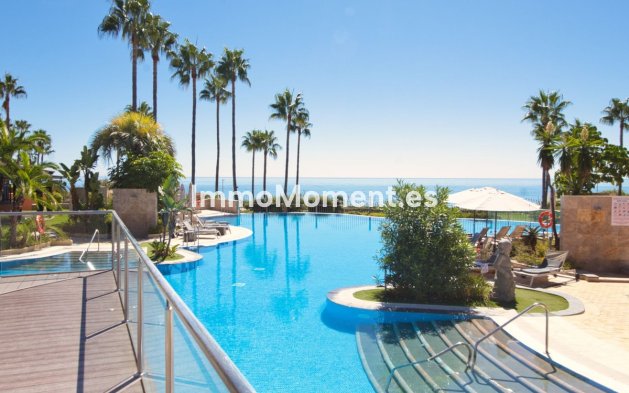 Apartamento - Reventa - Estepona  - Estepona Centro