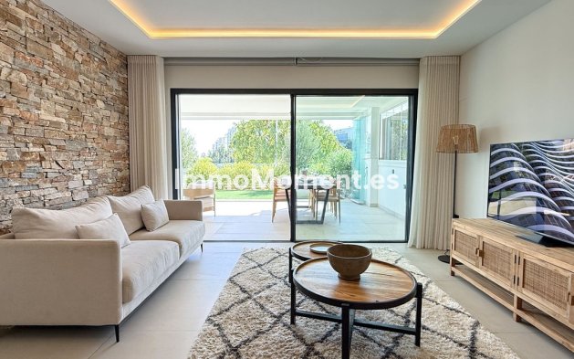 Apartamento - Reventa - Estepona  - Estepona Centro