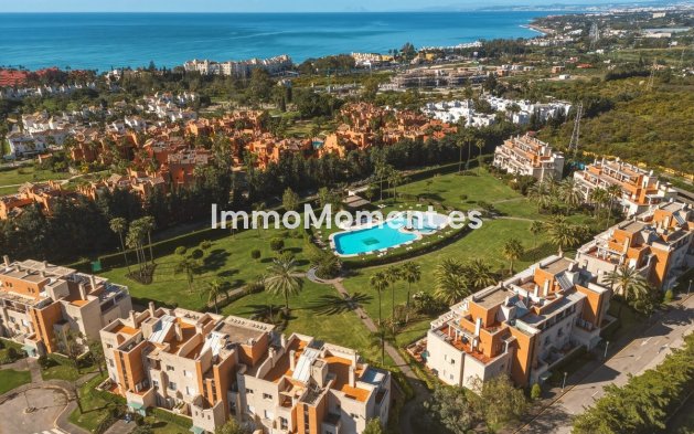 Apartamento - Reventa - Estepona  - Estepona Centro