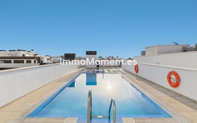 Apartamento - Reventa - Estepona  - Estepona Centro