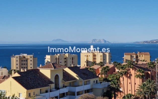Apartamento - Reventa - Estepona  - Estepona Centro