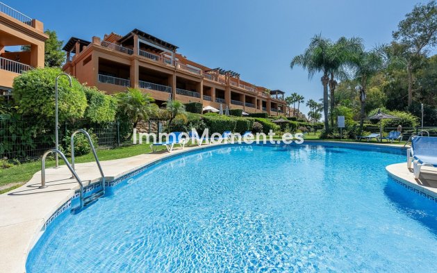 Apartamento - Reventa - Estepona  - Estepona Centro
