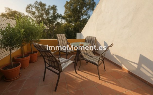 Apartamento - Reventa - Estepona  - Estepona Centro
