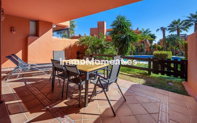 Apartamento - Reventa - Estepona  - Estepona Centro