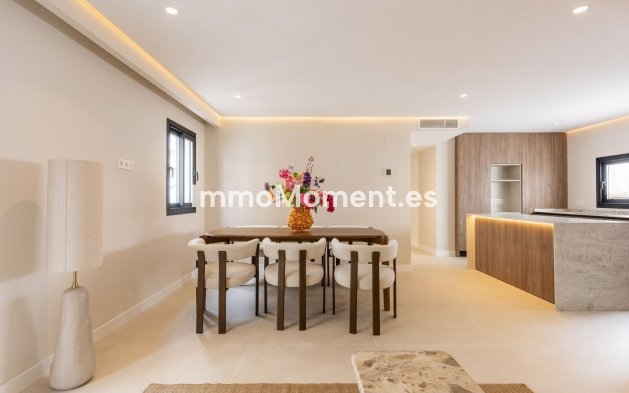 Apartamento - Reventa - Estepona  - Estepona Centro