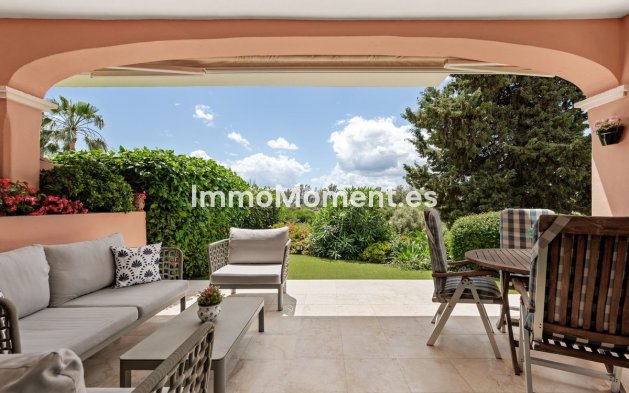 Apartamento - Reventa - Estepona  - Estepona Centro