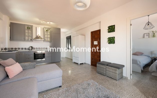 Apartamento - Reventa - Estepona  - Estepona Centro
