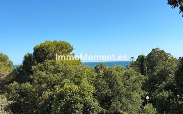 Apartamento - Reventa - Estepona  - Estepona Centro