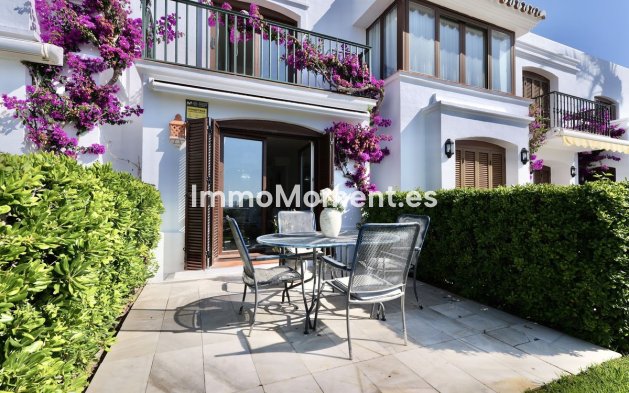 Apartamento - Reventa - Estepona  - Estepona Centro