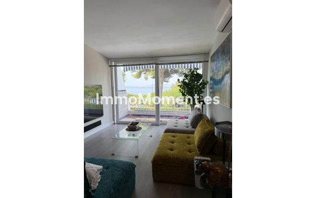 Apartamento - Reventa - Estepona  - Estepona Centro