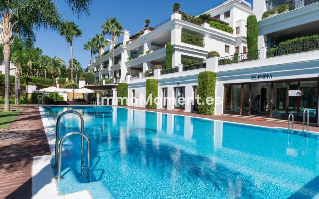 Apartamento - Reventa - Estepona  - Estepona Centro