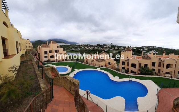 Apartamento - Reventa - Estepona  - Estepona Centro