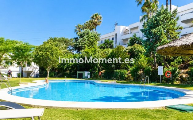 Apartamento - Reventa - Estepona  - Estepona Centro