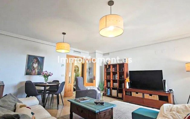 Apartamento - Reventa - Estepona  - Selwo