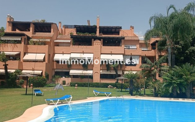 Apartamento - Reventa - Marbella - Guadalmina Baja