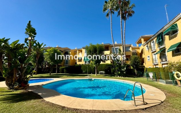 Apartamento - Reventa - Marbella - Guadalmina Baja
