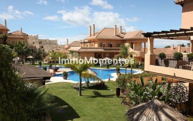 Apartamento - Reventa - Marbella - Nueva Andalucía