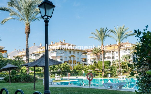 Apartamento - Reventa - Marbella - Nueva Andalucía