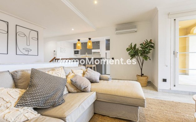 Apartamento - Reventa - Marbella - Nueva Andalucía