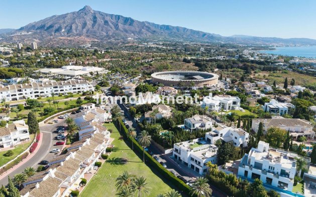 Apartamento - Reventa - Marbella - Nueva Andalucía