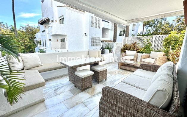 Apartment - Lange termijn verhuur - Marbella - Puerto Banús
