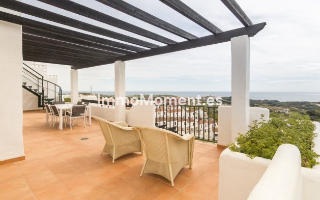 Apartment - Resale - Casares - Doña Julia
