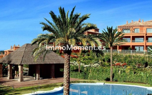 Apartment - Resale - Estepona - Atalaya