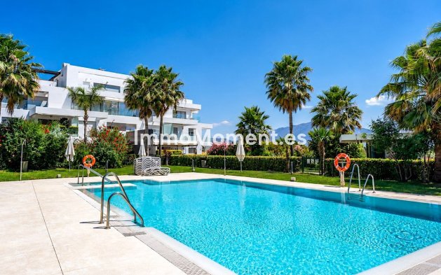 Apartment - Resale - Estepona - Atalaya