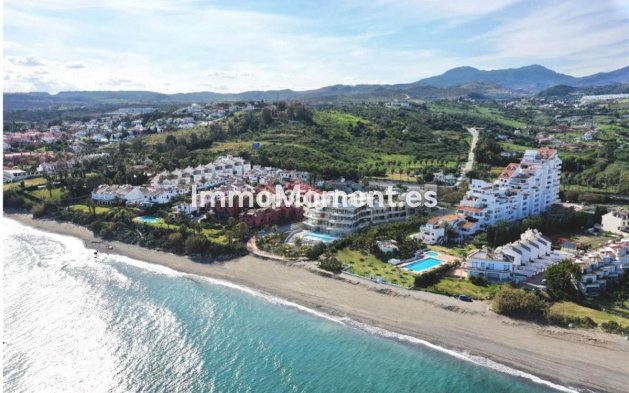 Apartment - Resale - Estepona - Estepona Centro
