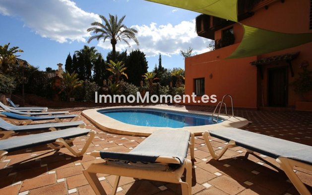 Apartment - Resale - Estepona - Estepona Centro