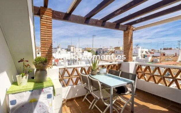 Apartment - Resale - Estepona - Estepona Centro