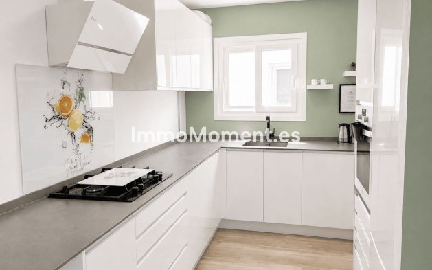 Apartment - Resale - Estepona - Estepona Centro