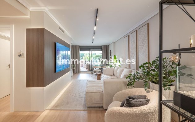 Apartment - Resale - Estepona - Selwo